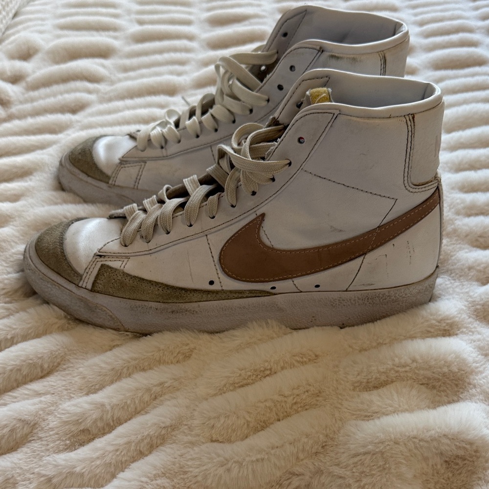 Nike Blazer White High-Top Sneakers with light pink Swoosh